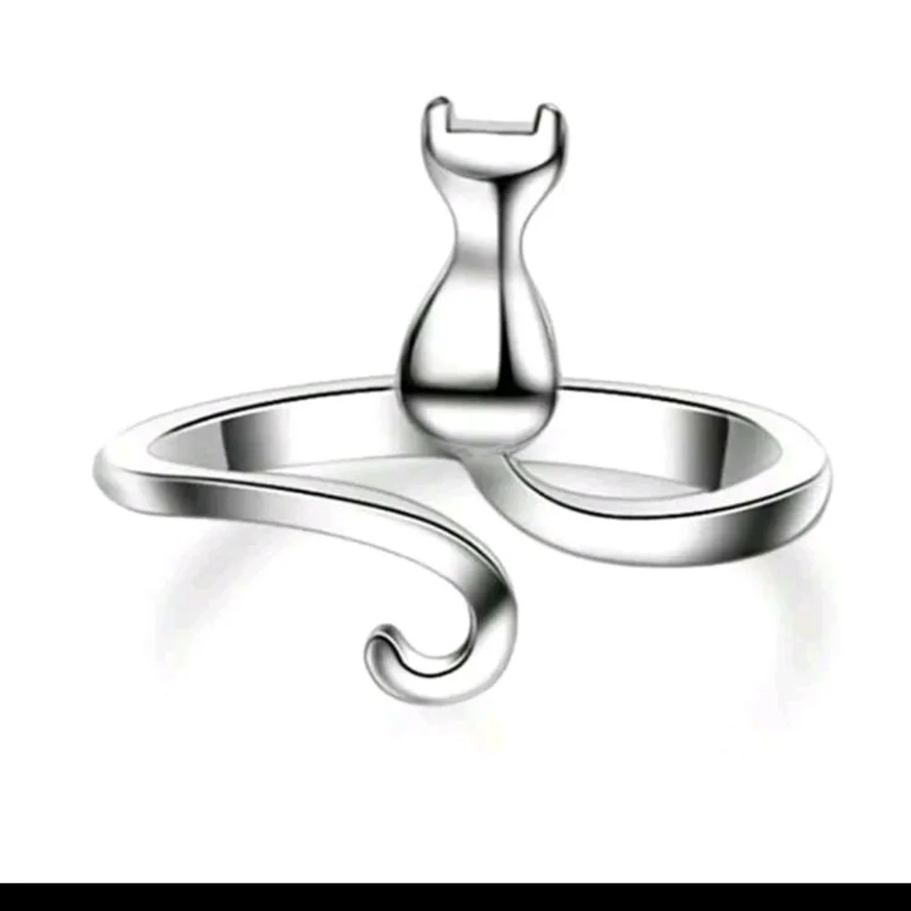 Elegant Sterling Silver Cat Ring Stamped 925